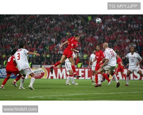 明星聚光灯下的豪门对决 足球球星激情点燃时尚舞台