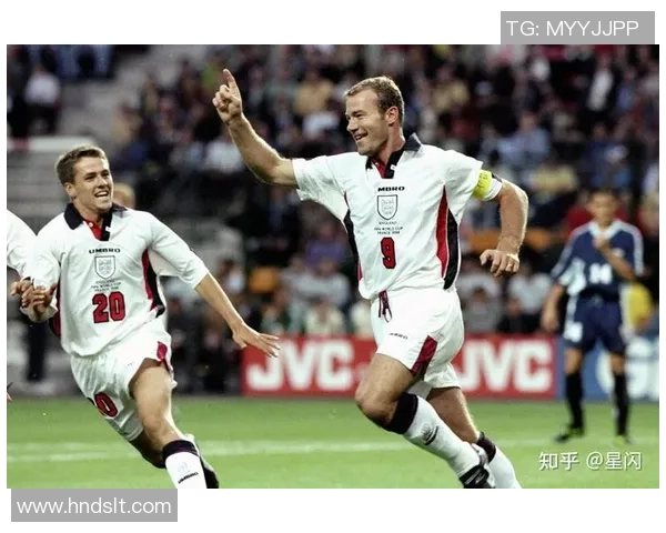 长发足球球星们的传奇之路与场上风采展现